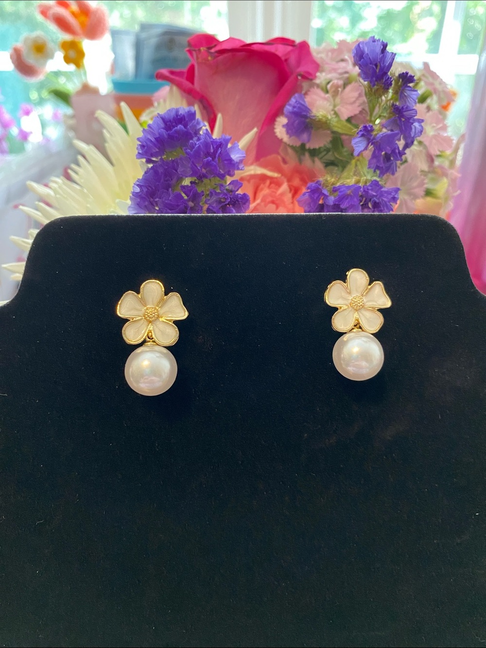 New White Floral Faux Pearl Drop Earrings - Women Jewelry